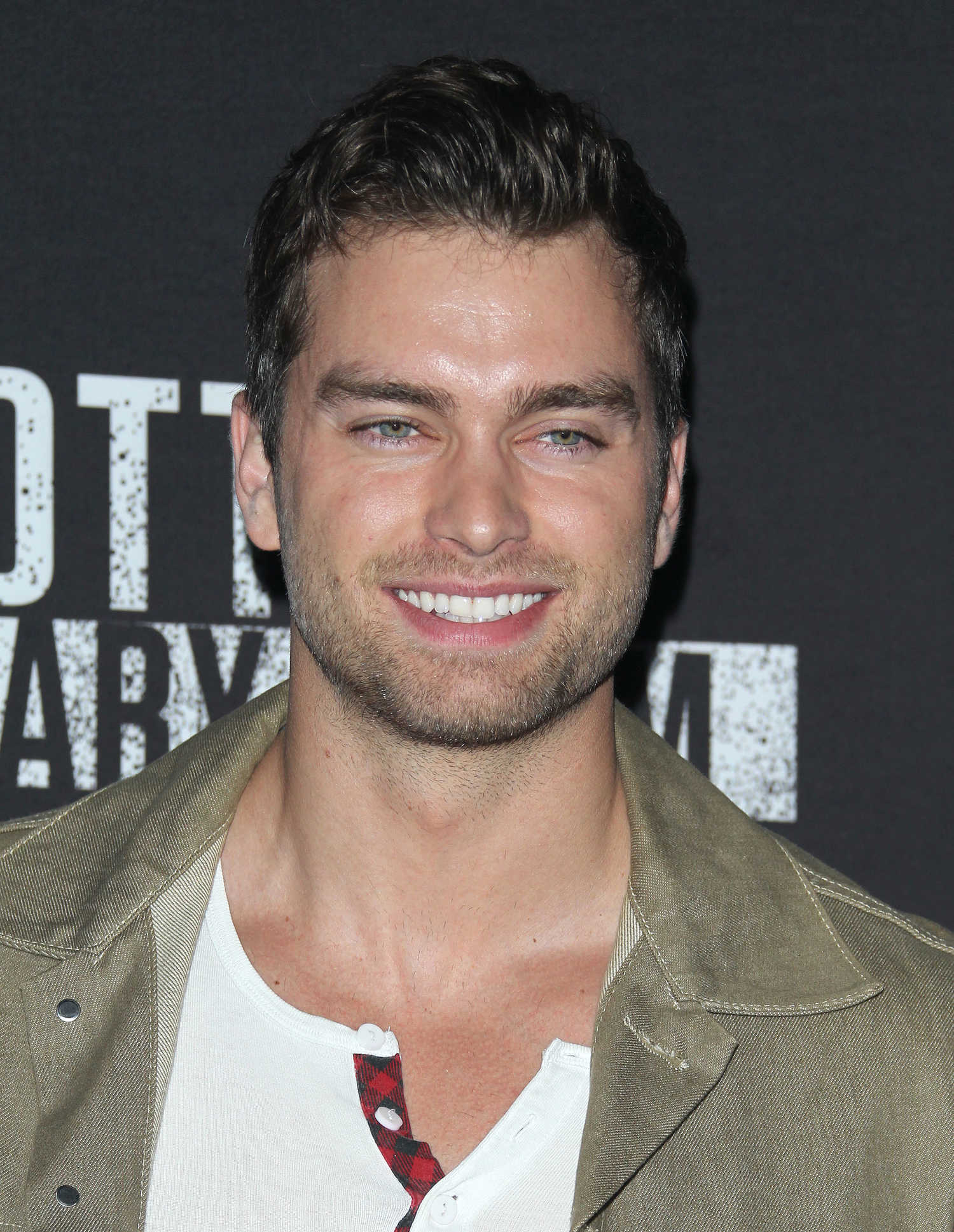 Pierson Fode at the Knott’s Scary Farm Celebrity Night in Buena Park