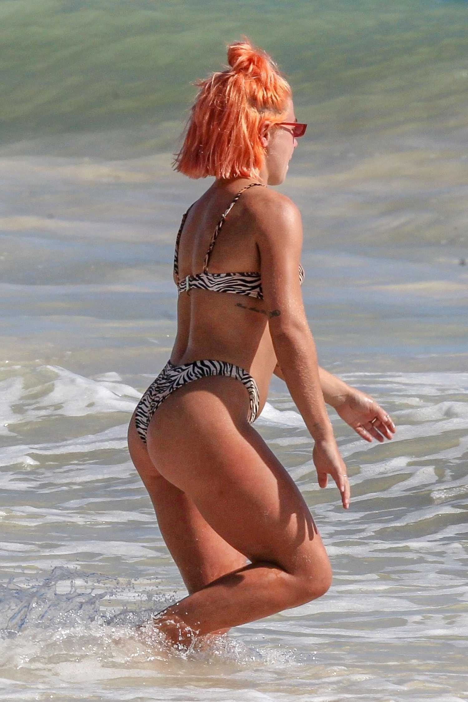 Jessica Woodley In Bikini On The Beach In Tulum Celeb Donut The