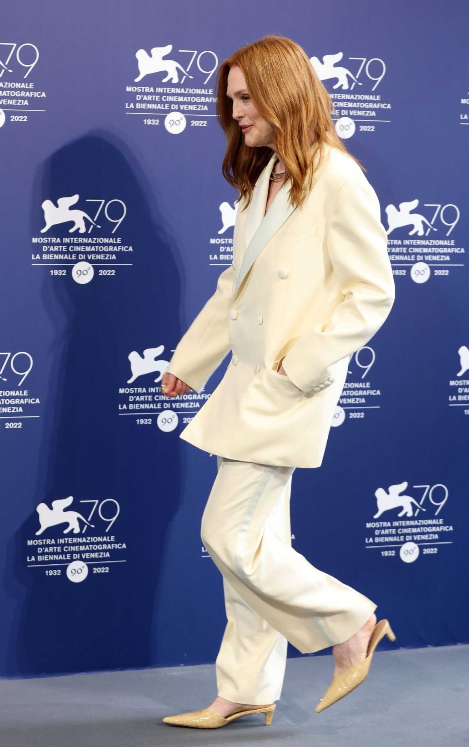 Julianne Moore Attends The Jury Photocall At The Th Venice