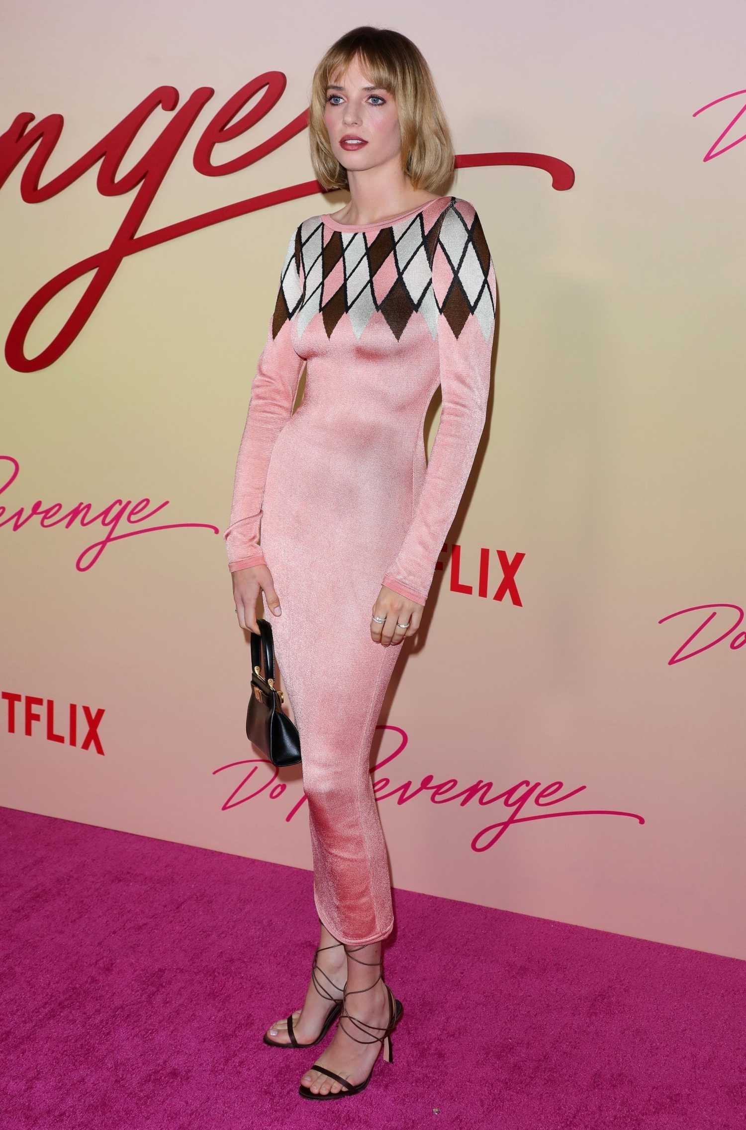 Maya Hawke Attends The Premiere Of Do Revenge In Los Angeles Celeb Donut