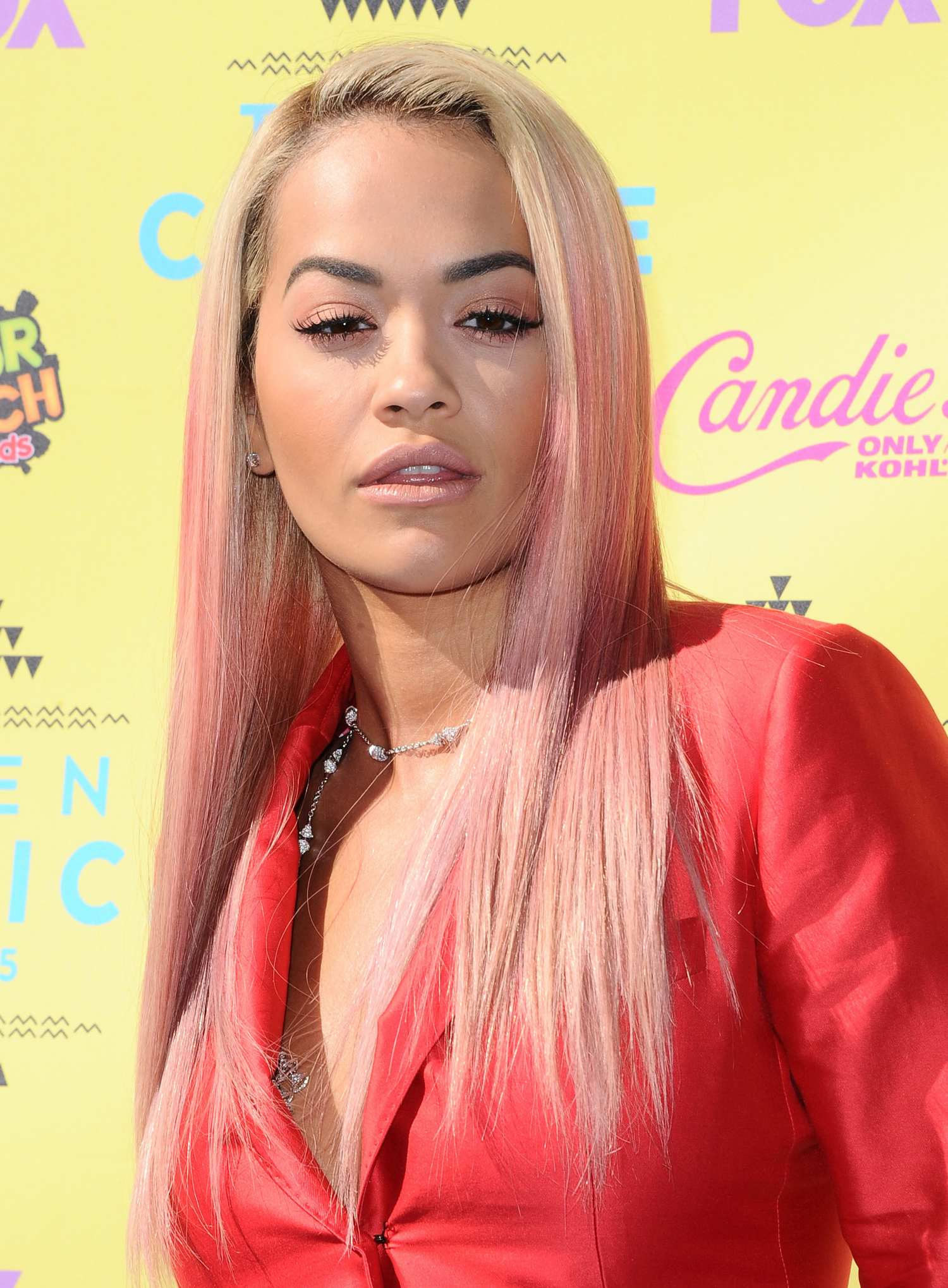 Rita Ora at Teen Choice Awards – Celeb Donut