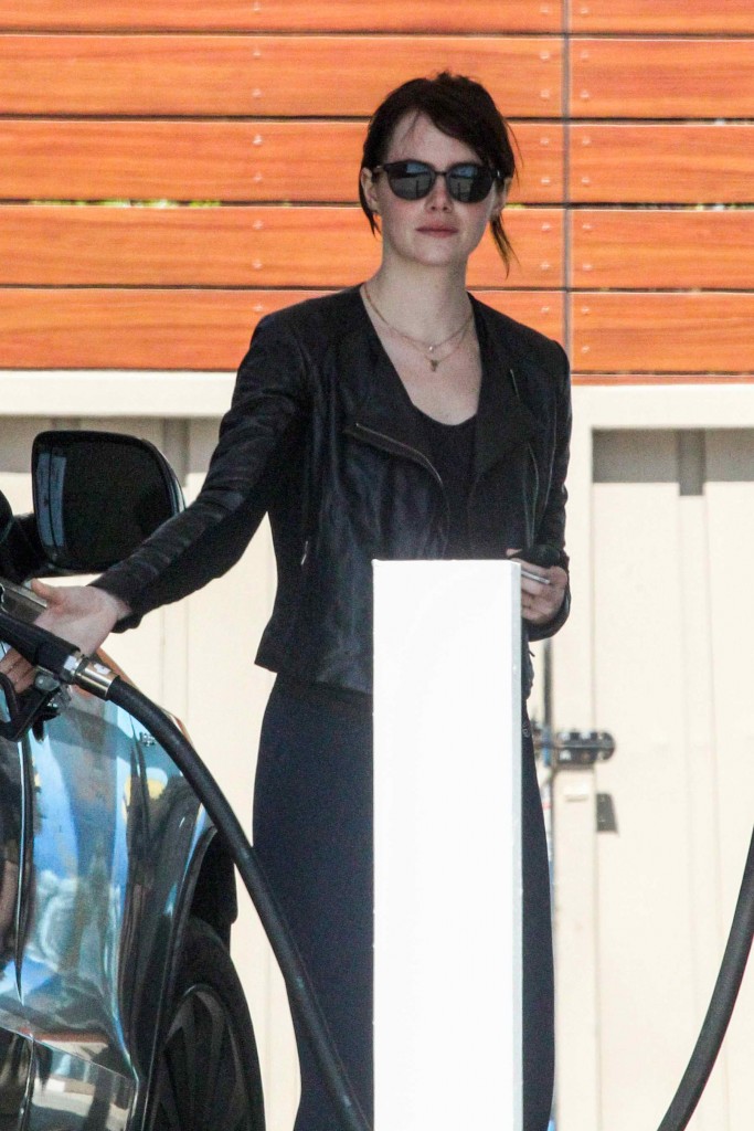 Emma Stone at a Gas Station in Malibu-2