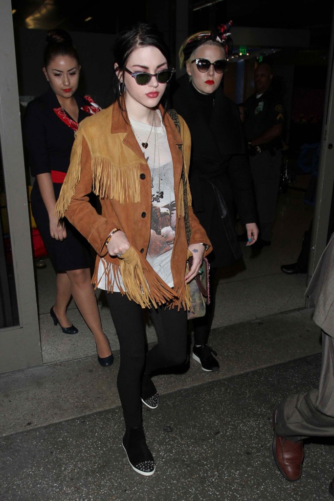 Frances Bean Cobain Arrives at LAX Airport in Los Angeles-2
