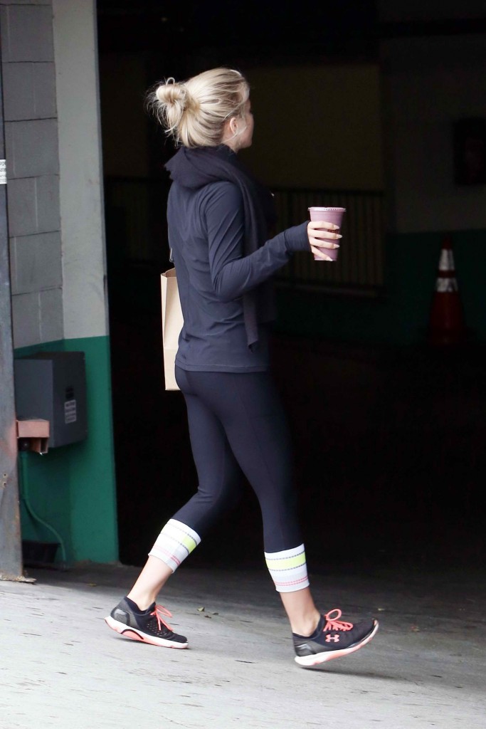 Julianne Hough Leaves the Gym in West Hollywood-4