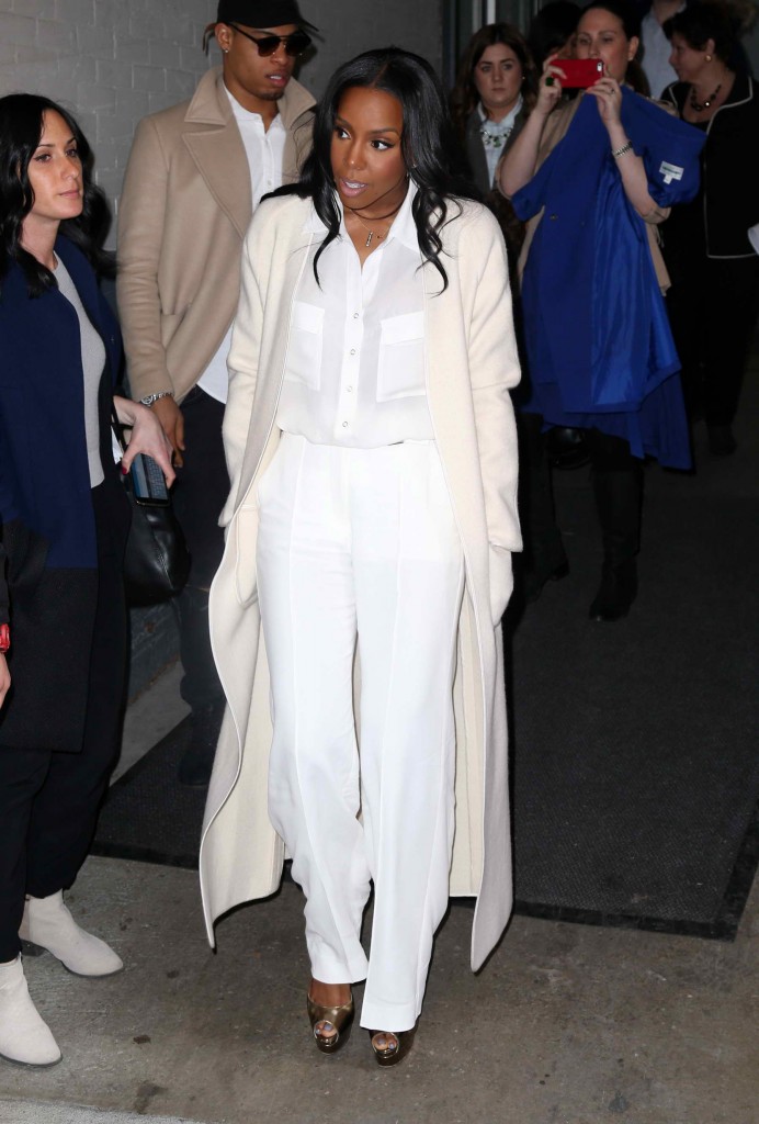 Kelly Rowland Attends HuffPost Live in New York City-4