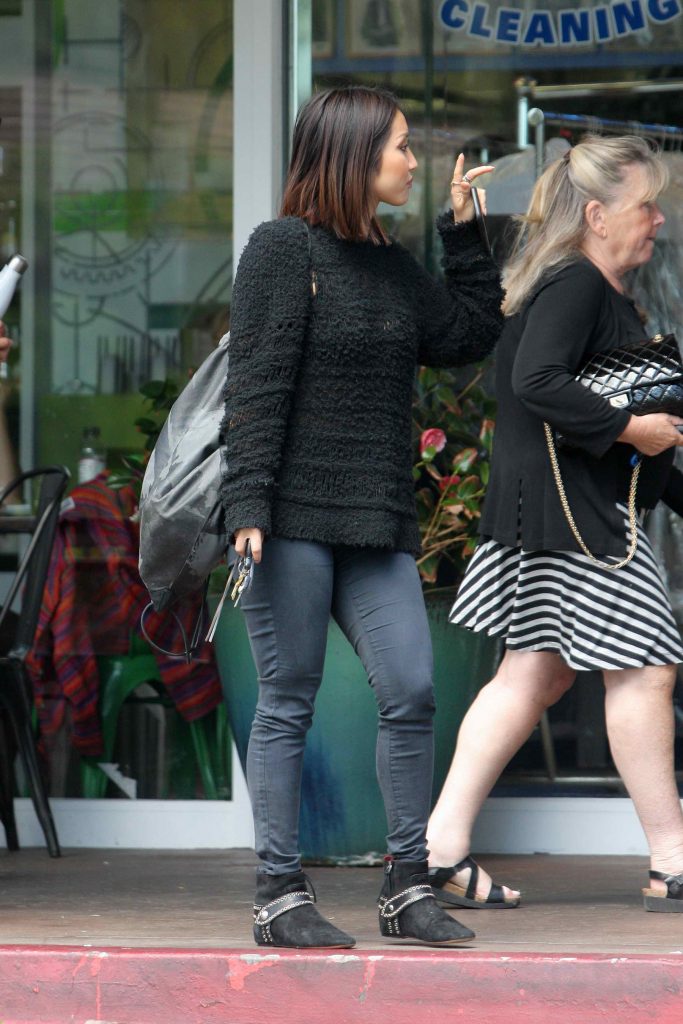 Brenda Song Was Spotted in Beverly Hills-4
