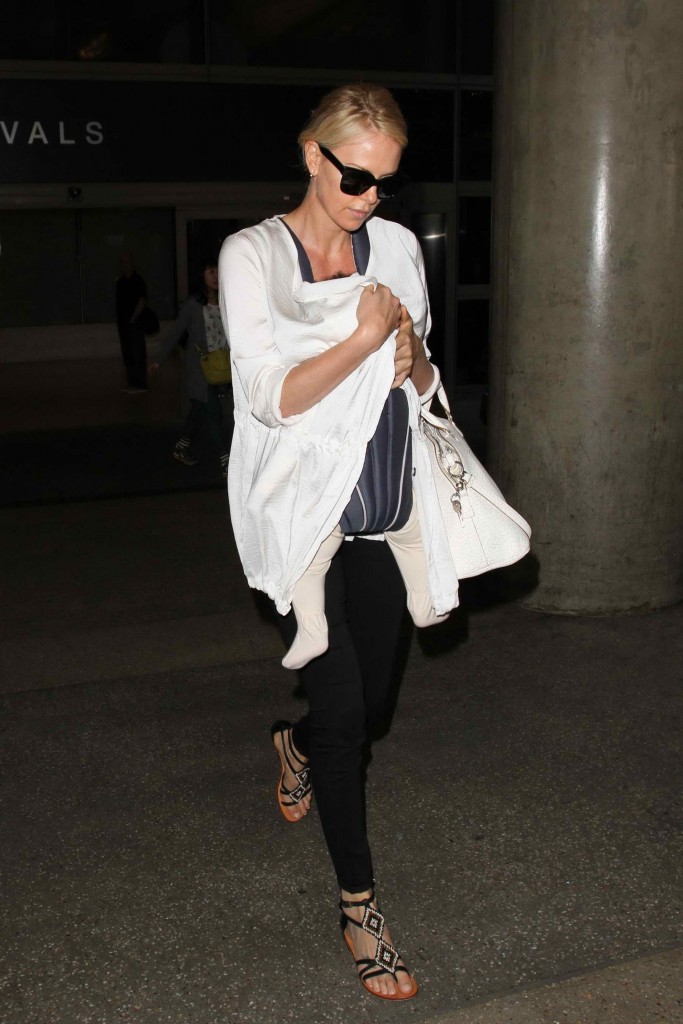 Charlize Theron at Los Angeles International Airport-2