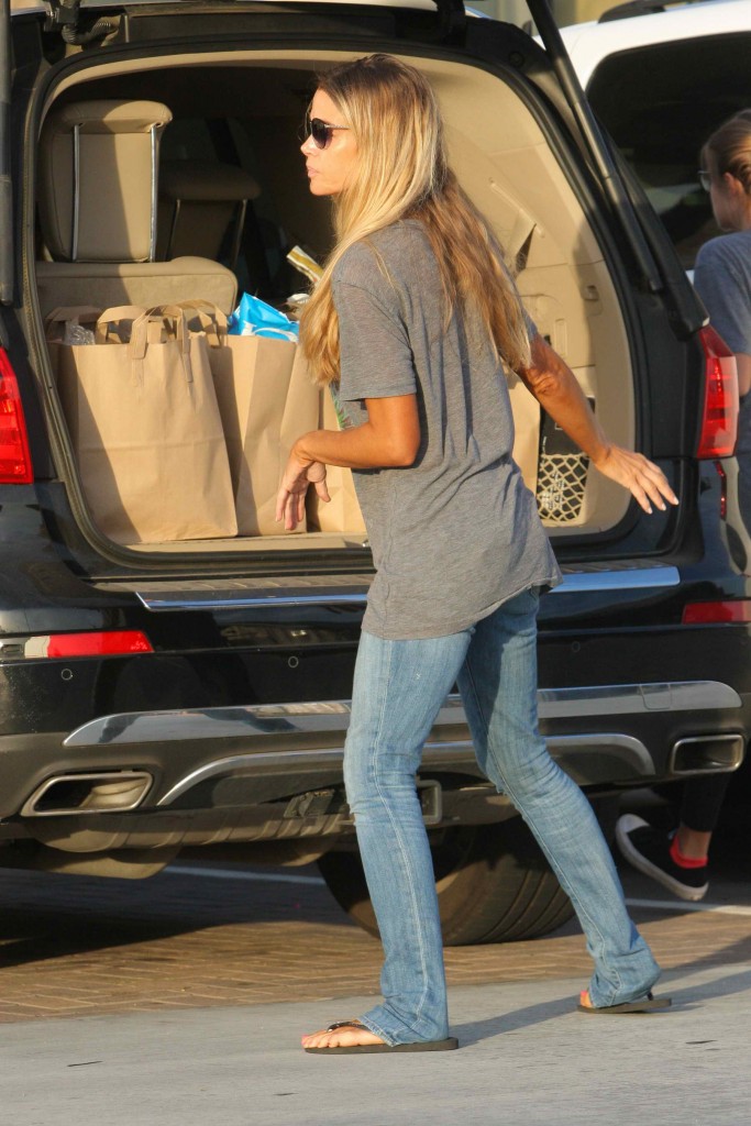 Denise Richards Seen Grocery Shopping in Malibu-4