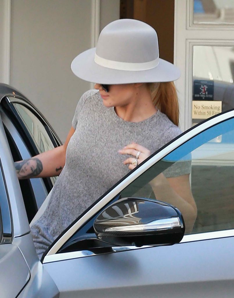 Iggy Azalea After Visit at the Epione Skin Clinic in Beverly Hills-4