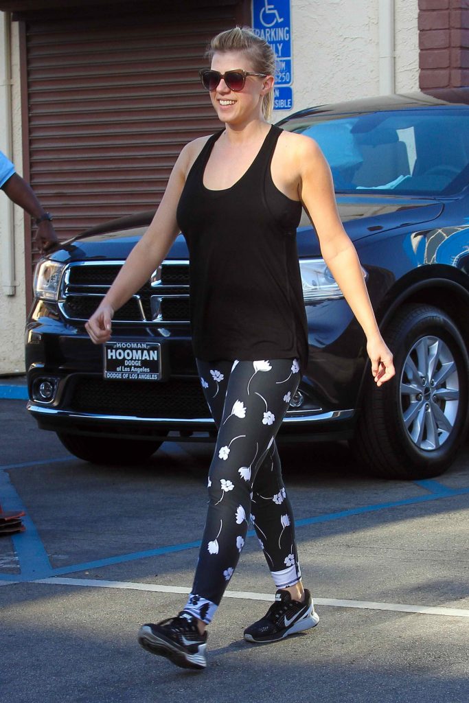 Jodie Sweetin at the Dancing With The Stars Studio in Hollywood-3