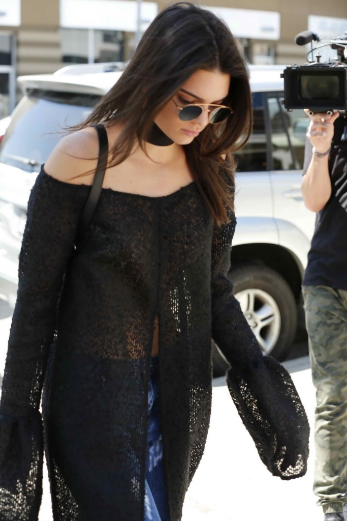 Kendall Jenner Out and About in Beverly Hills-1