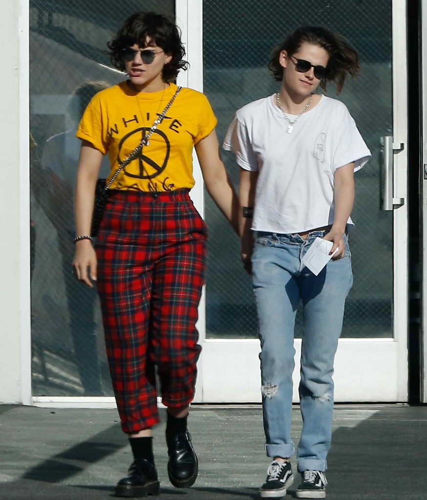 Kristen Stewart Out in Los Angeles-4