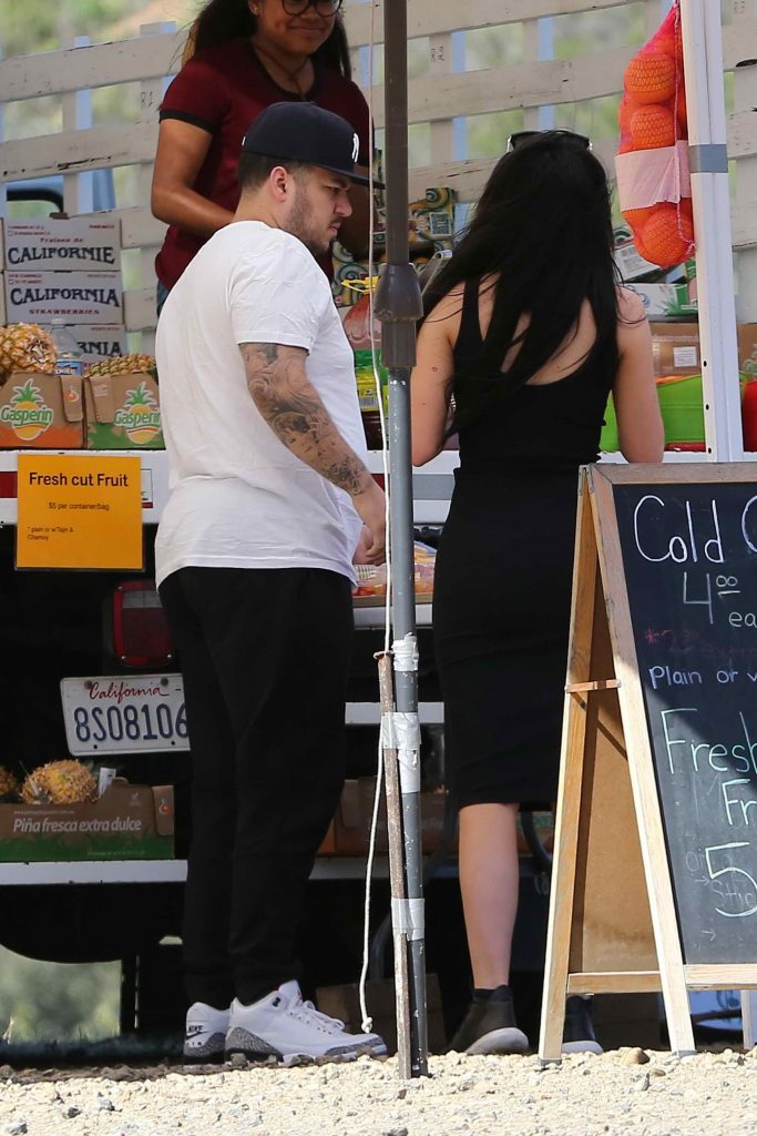 Kylie Jenner Out in Malibu-4