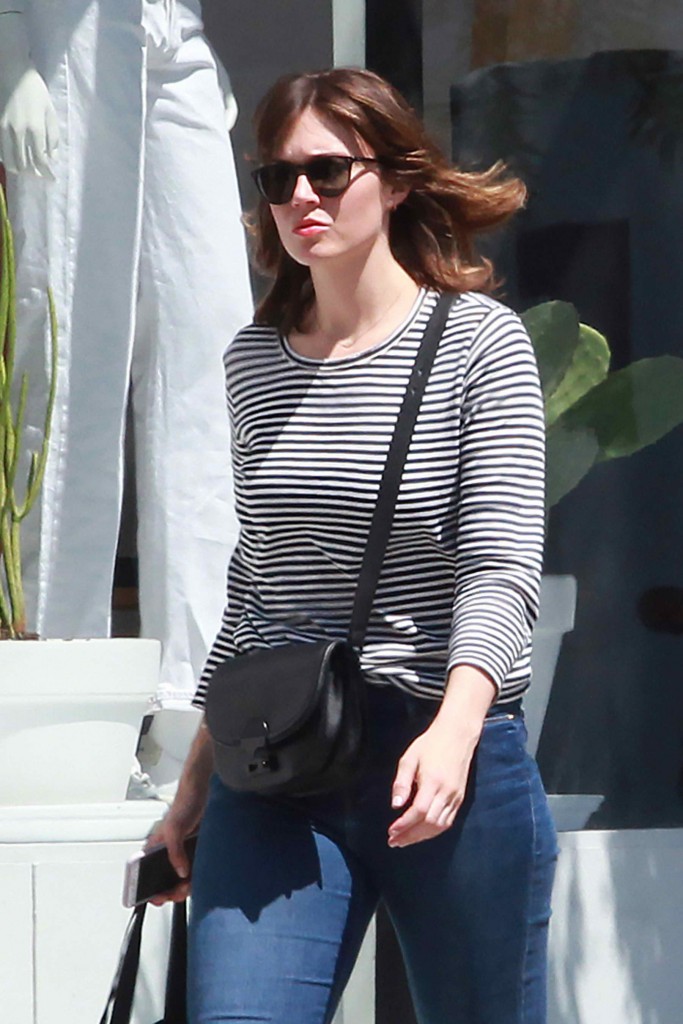 Mandy Moore Takes a Stroll in Los Angeles-1