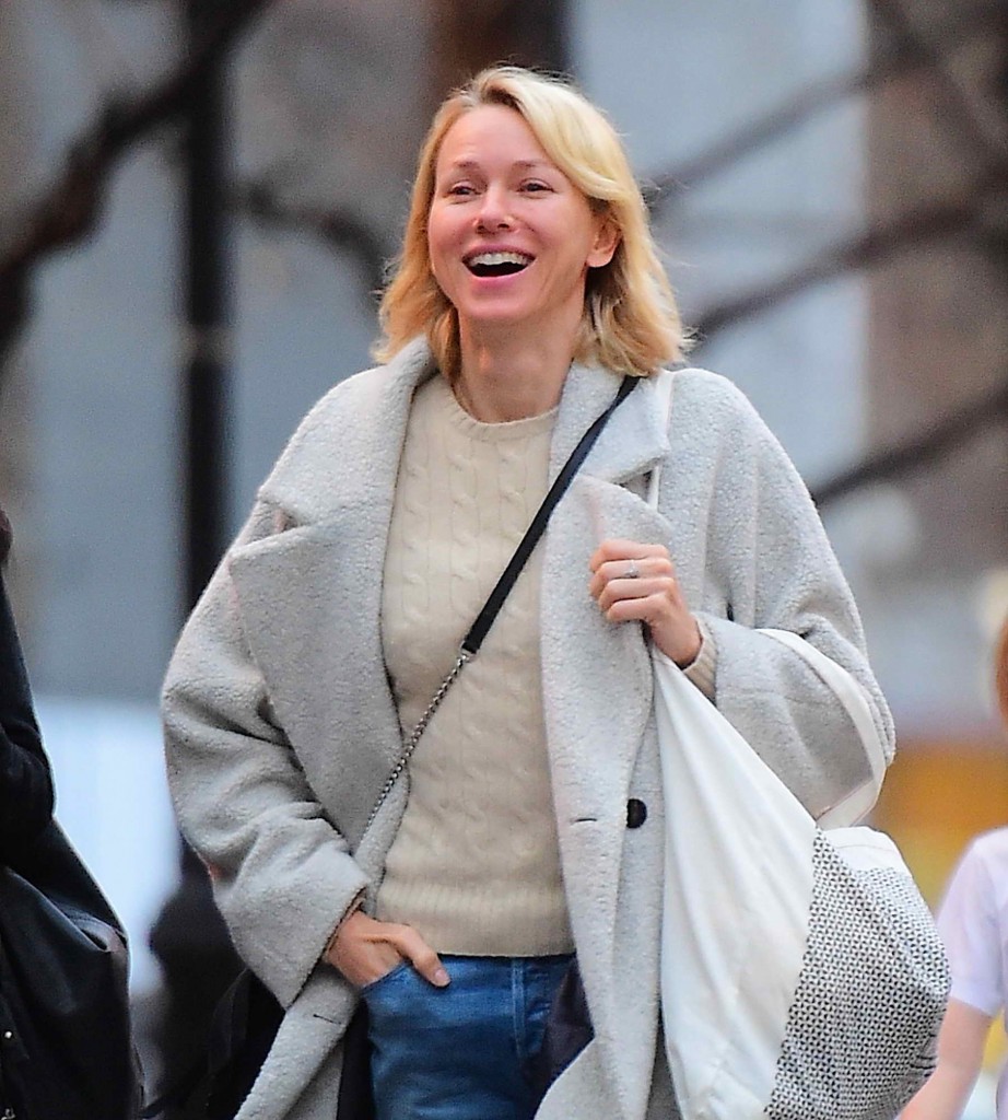 Naomi Watts Takes a Stroll With a Pal in Tribeca-2