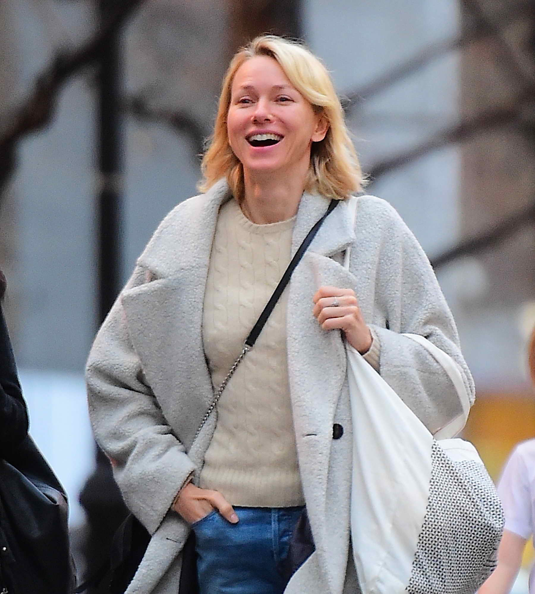 Naomi Watts Takes A Stroll With A Pal In Tribeca – Celeb Donut