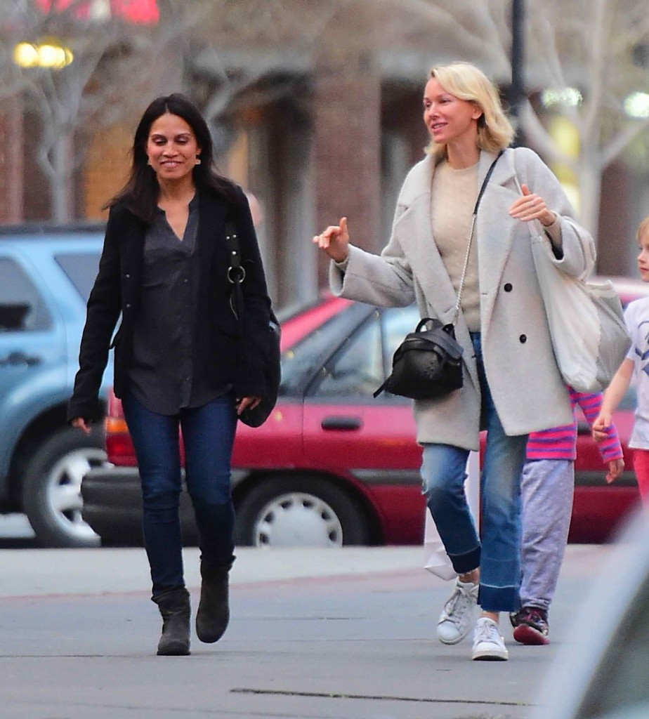 Naomi Watts Takes a Stroll With a Pal in Tribeca-4