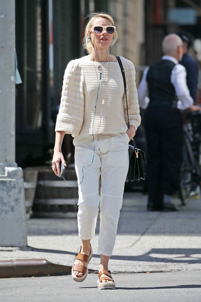 Naomi Watts Was Spotted in Tribeca-4