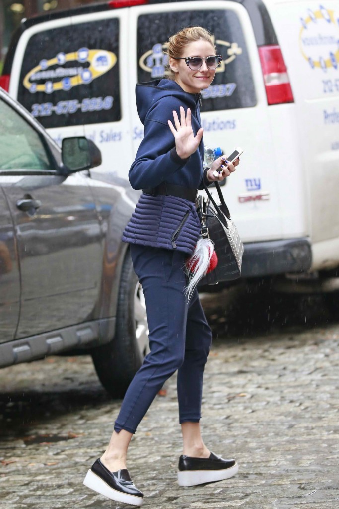 Olivia Palermo Getting Into a Yellow Cab in Brooklyn-2