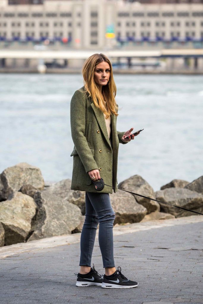 Olivia Palermo Takes a Stroll in the Park in Brooklyn-3
