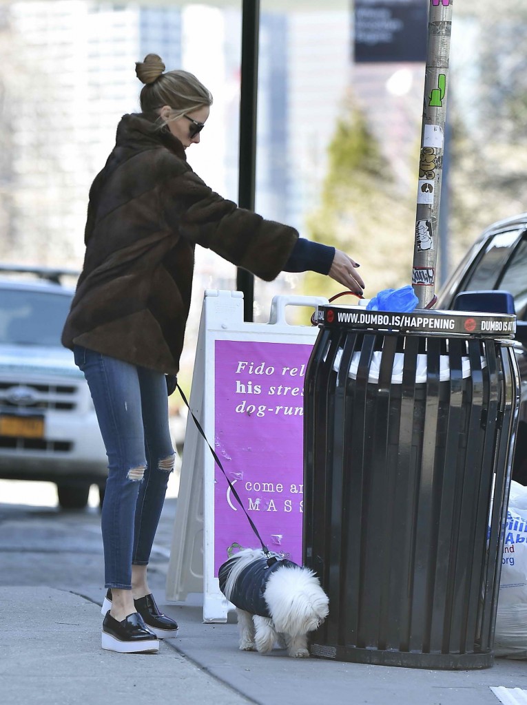 Olivia Palermo Was Spotted Out in New York-4