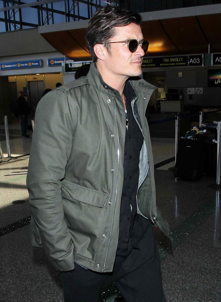 Orlando Bloom at LAX Airport in Los Angeles-1