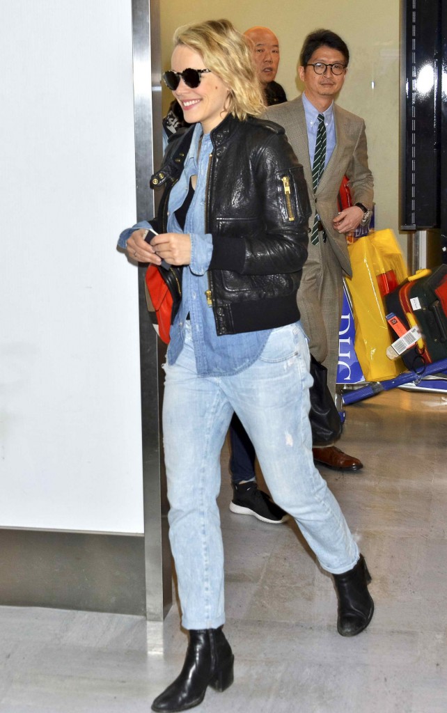Rachel McAdams Arrives at Narita International Airport in Tokyo-3