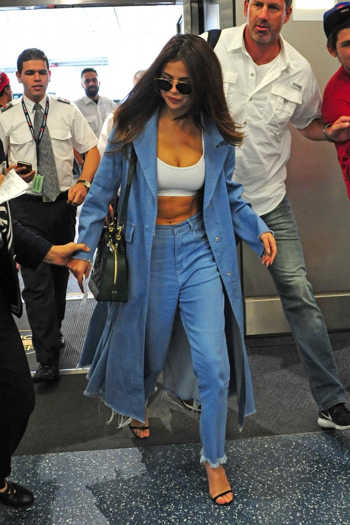 Selena Gomez at Miami International Airport-2