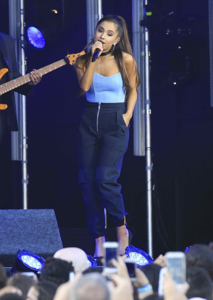 Ariana Grande Performs at Jimmy Kimmel Live in Hollywood-1