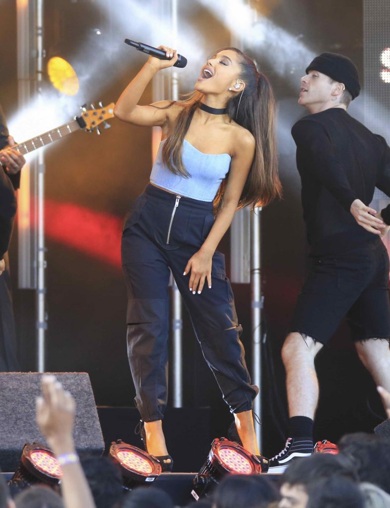 Ariana Grande Performs at Jimmy Kimmel Live in Hollywood-3