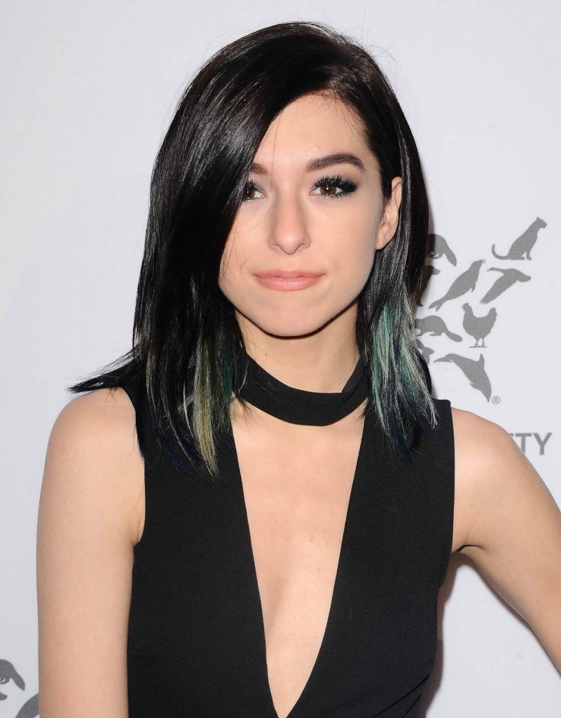 Christina Grimmie at the Humane Society of the United States to the Rescue Gala at Paramount Studios in Hollywood-2