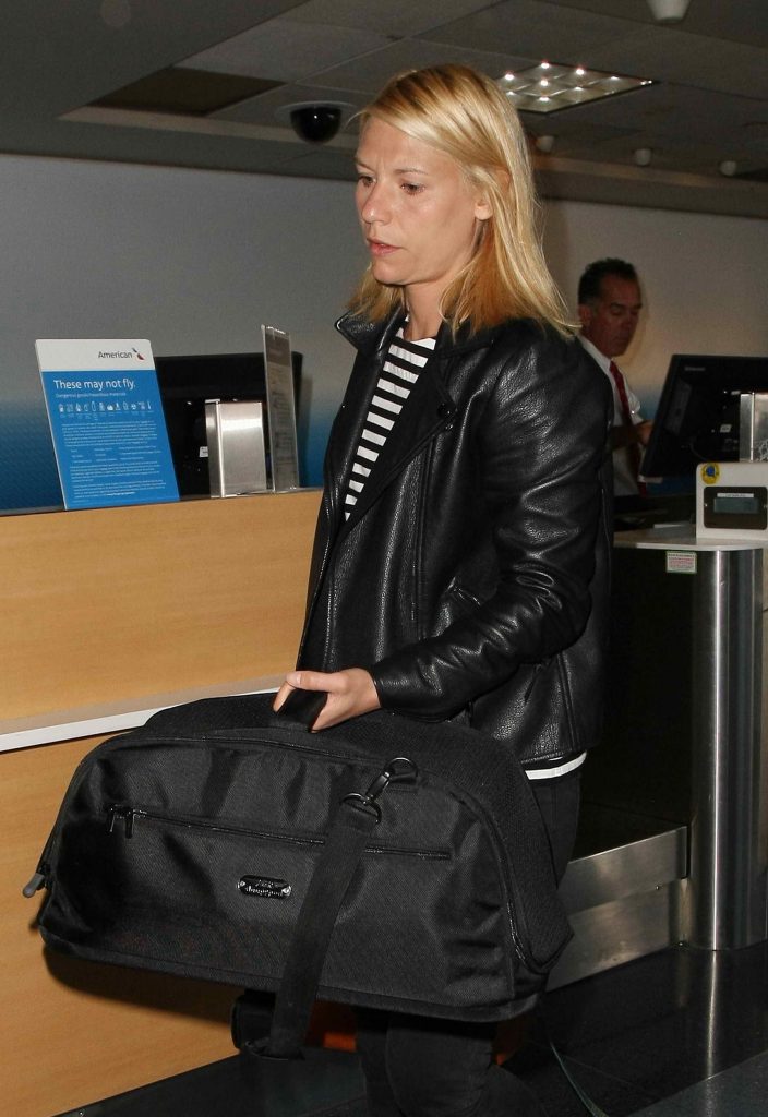 Claire Danes at LAX Airport in Los Angeles-2