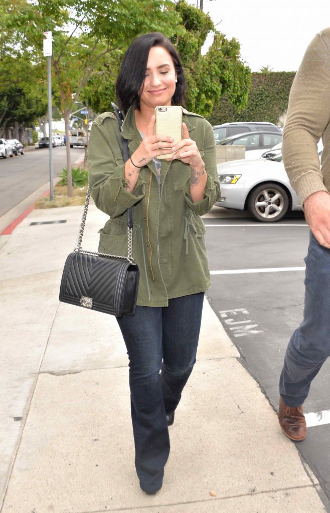 Demi Lovato Visits the Office in West Hollywood-3