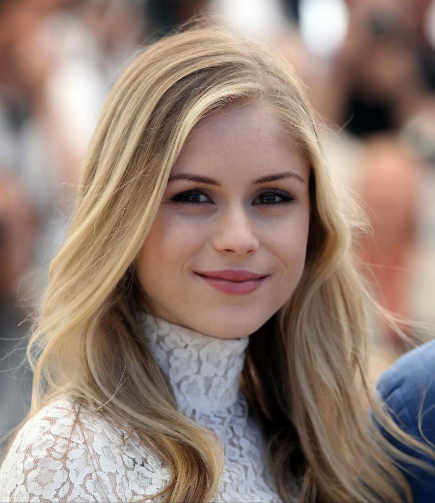 Erin Moriarty at the Blood Father Cannes Photocall-5
