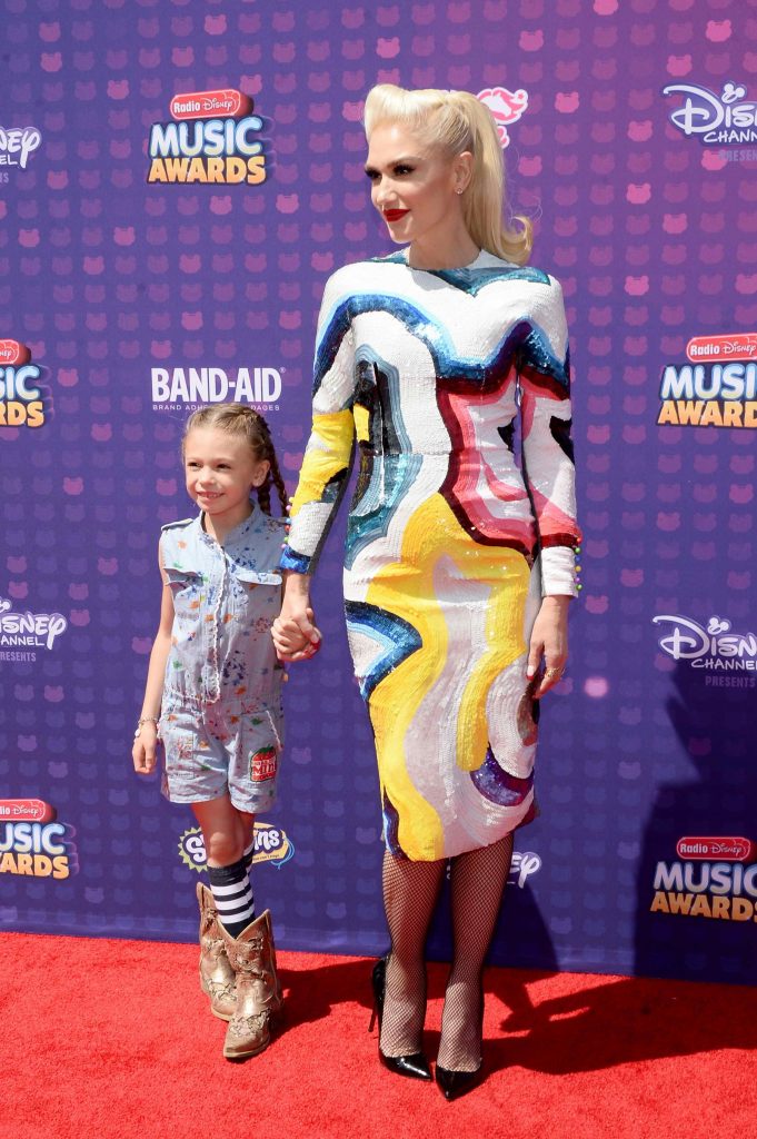 Gwen Stefani at the 2016 Radio Disney Music Awards at the Microsoft Theater in Los Angeles-2