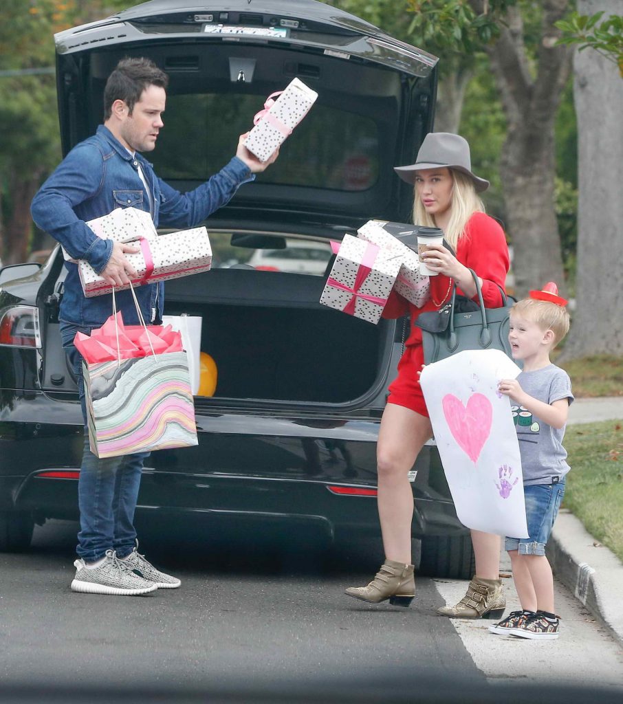 Hilary Duff at Her Nieces Birthday Party in LA-4