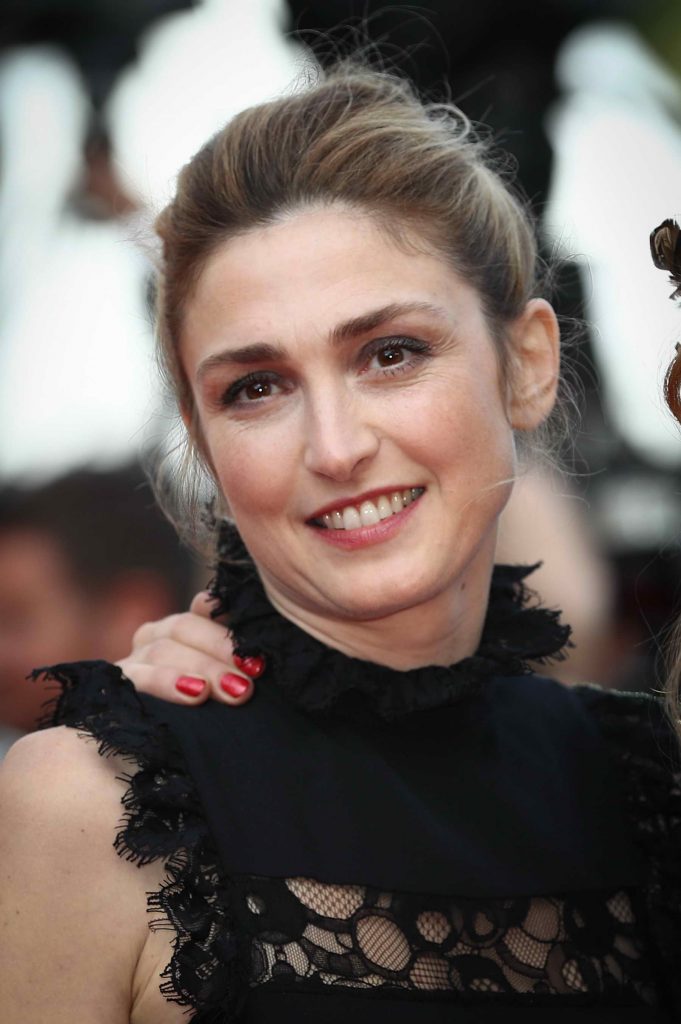 Julie Gayet at The Unknown Girl Premiere During the 69th Cannes Film Festival-2