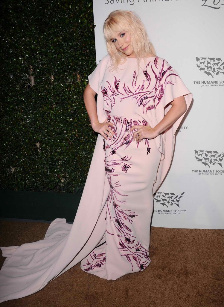 Kesha at the Humane Society of the United States to the Rescue Gala at Paramount Studios in Hollywood-2