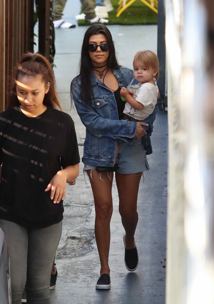 Kim Kardashian and Kourtney Kardashian Leaving a Kids' Party in Los Angeles-3