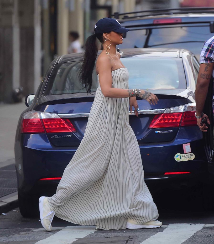 Rihanna Out in New York City-3