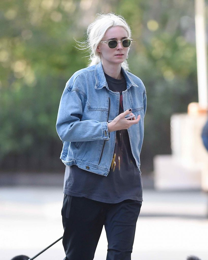 Rooney Mara Was Seen Out in New York City-2