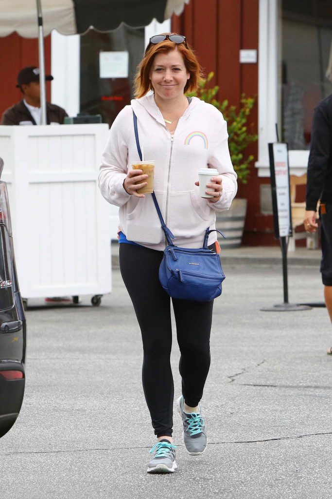 Alyson Hannigan Grabs Coffee at Brentwood Country-1