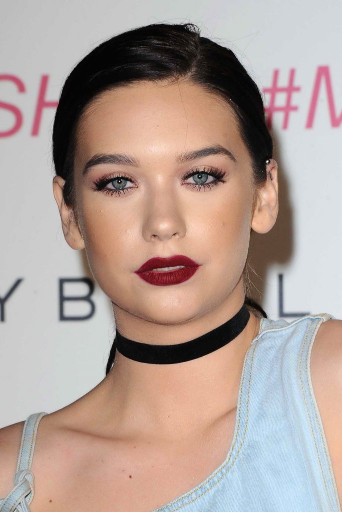 Amanda Steele at the Maybelline New York's Beauty Bash in Los Angeles-5