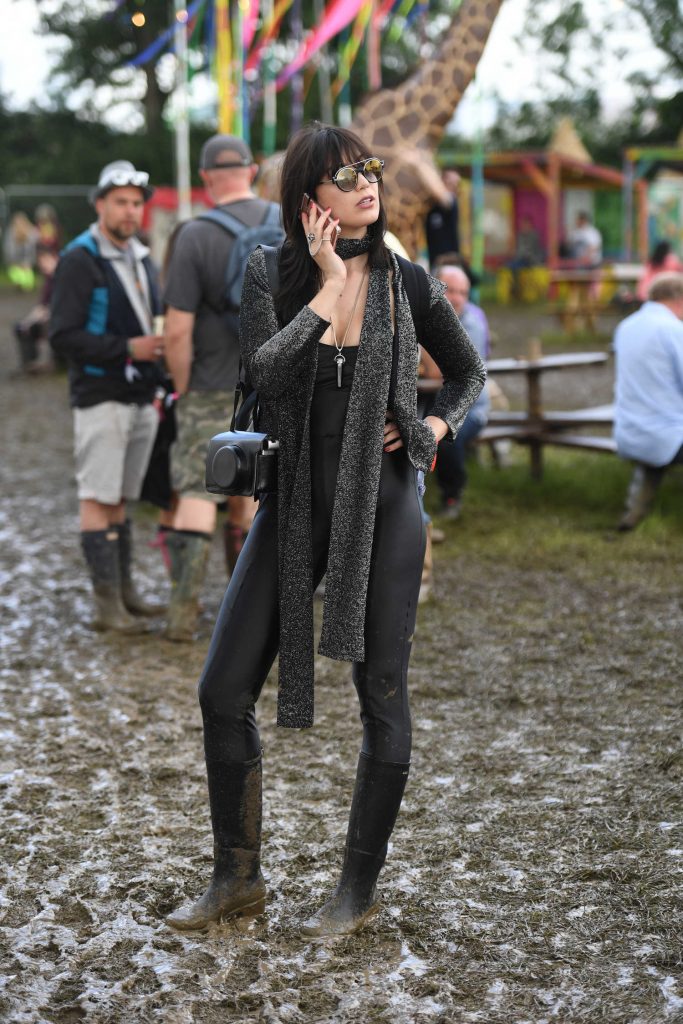 Daisy Lowe Visits the 2016 Glastonbury Festival in England-2