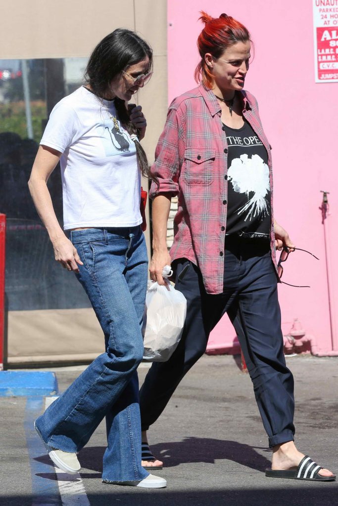 Demi Moore at Pinches Tacos in West Hollywood-3