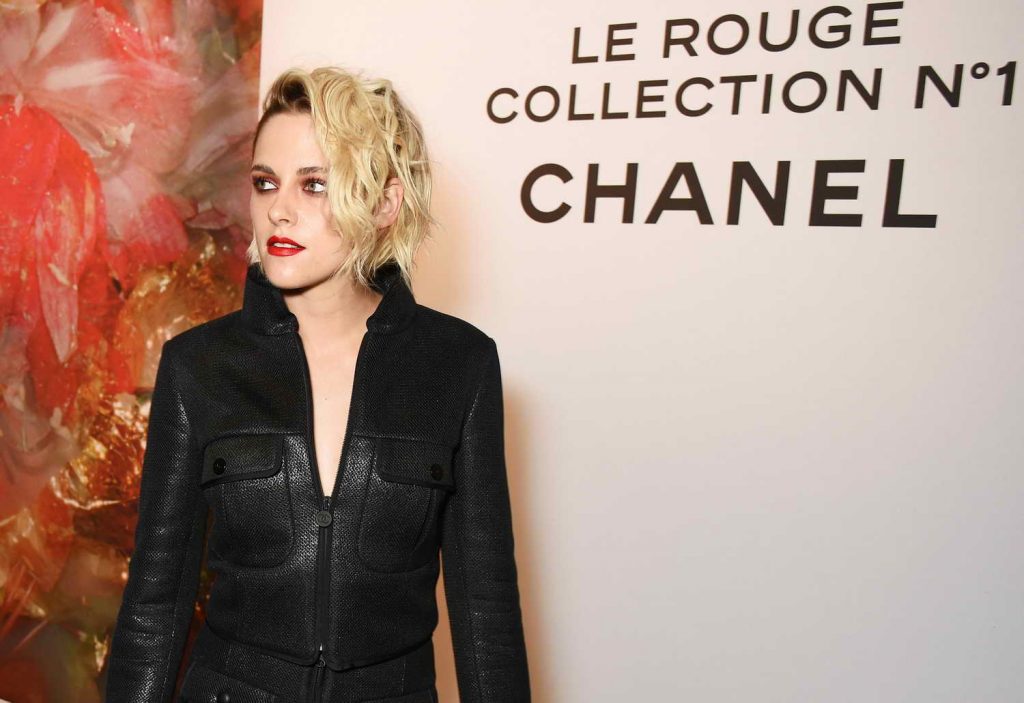Kristen Stewart at the Launch of Lucia Pica's Makeup Collection for Chanel in London-4