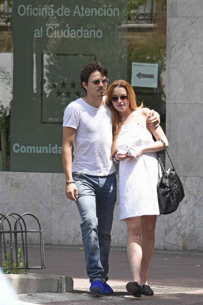 Lindsay Lohan Was Seen Out in Madrid-3