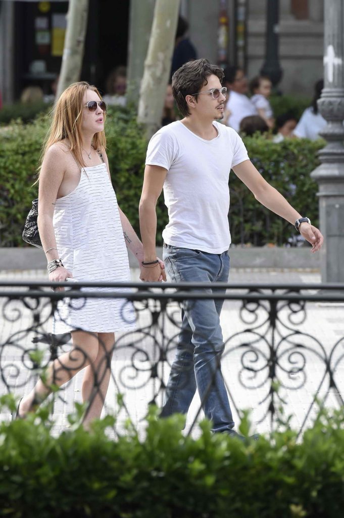 Lindsay Lohan Was Seen Out in Madrid-5