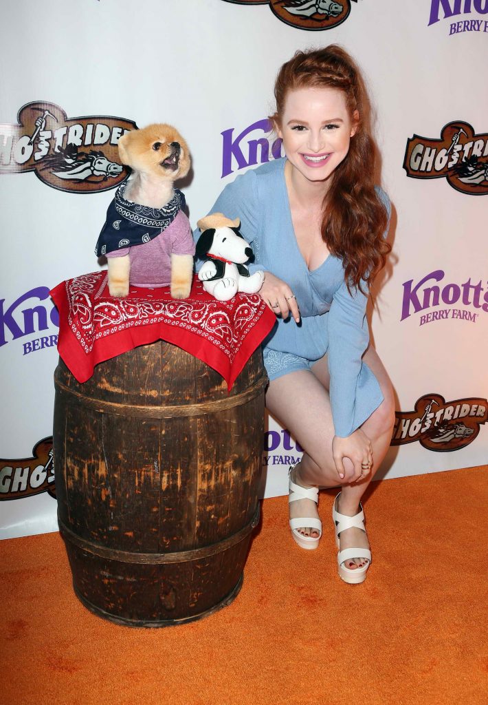 Madelaine Petsch at Knotts Berry Farm in Buena Park, California-4