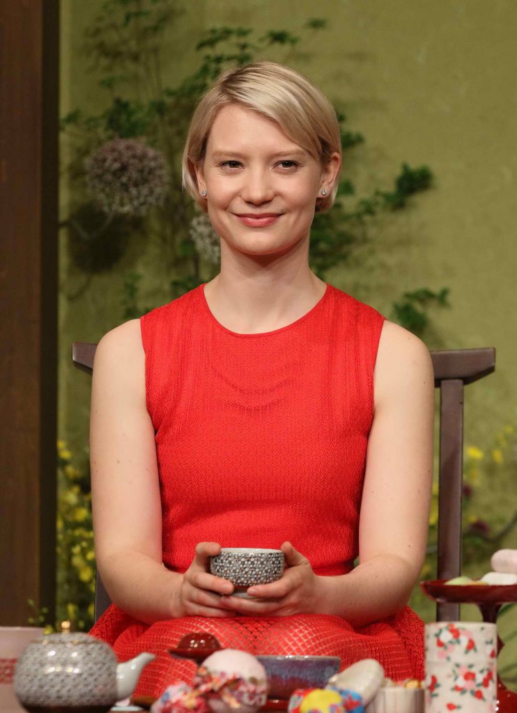 Mia Wasikowska at the Alice Through the Looking Glass Press Conference in Tokyo-3